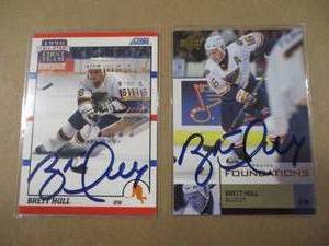 lot 18 image: Brett Hull signed hockey cards