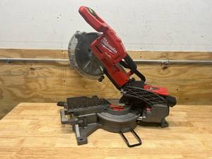 lot 3 image: MILWAUKEE M18 FUEL 18V Lithium-Ion Brushless Cordless 10 in. Dual Bevel Sliding Compound Miter Saw (Tool-Only)