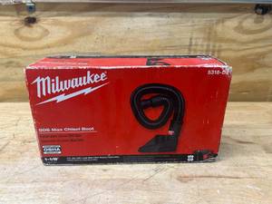 lot 25 image: MILWAUKEE SDS Max Chisel Boot