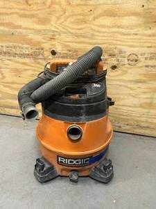 lot 65 image: RIDGID 14 Gallon 6 HP Shop Vac