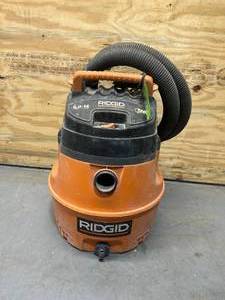 lot 66 image: RIDGID 14 Gallon 6 HP Shop Vac