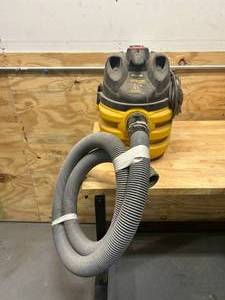 lot 67 image: SHOP VAC 5 GAL 5.5 HP