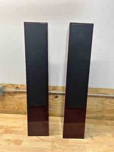 lot 81 image: MARTIN LOGAN Set of Motion 20 Speakers