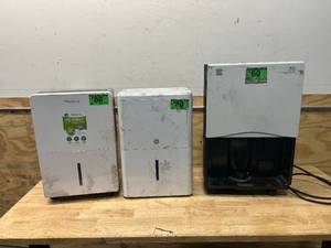 lot 101 image: Lot of 3- Dehumidifiers