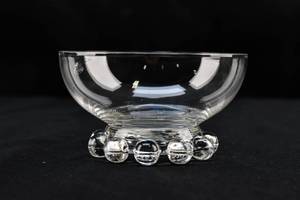 lot 212 image: Set of Seven Candlewick Style Glass Snack Bowls