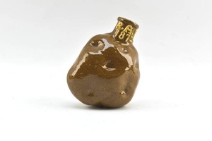 lot 50 image: Antique British Potato Flask