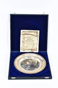 lot 34 image: Sterling Silver Christmas 1972 Collector Plate by Veneto Flair