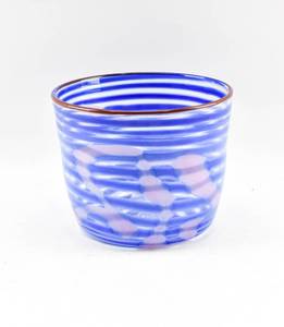 lot 151 image: Swirly Blue Art Glass Vase by Peter Zelle