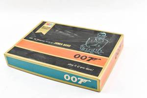 lot 102 image: Two Vintage James Bond and Man from UNCLE Board Games