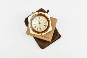 lot 258 image: Quartz Desk Clock by SEIKO