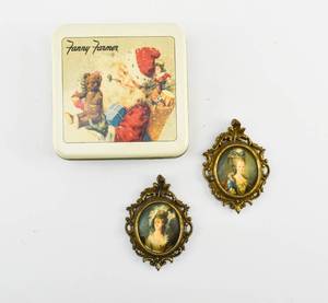 lot 262 image: Set of Two Italian Portrait Brooches