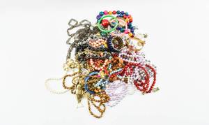 lot 267 image: Group of Miscellaneous Costume Jewelry