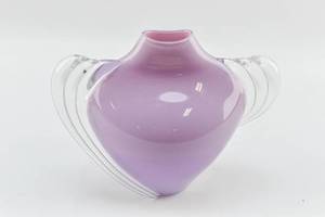 lot 423 image: Art Glass Vessel by Thomas Buechner