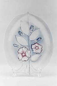lot 425 image: Mikasa Glass Flower Platter
