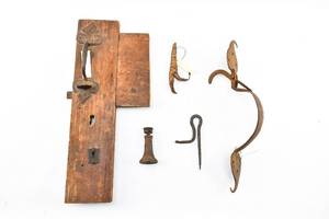 lot 311 image: Five Early American Iron Objects