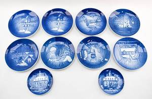 lot 326 image: Set of 10 Christmas Collector Plates by Bing and Grondahl