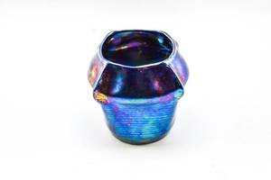 lot 336 image: Antique Iridescent Aurene Vase