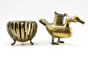 lot 367 image: Two Brass Chinese Vessels
