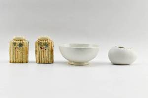 lot 448 image: Group of Six Ceramic and Porcelain Objects