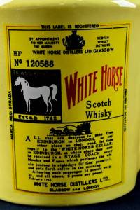 lot 209 image: Scotch Whiskey Decanter by White Horse
