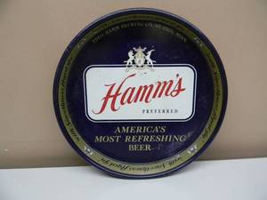 lot 2 image: VINTAGE HAMMS PREFERRED METAL BEER TRAY - AMERICAS MOST REFRESHING BEER - NICE - GREAT PIECE - APPROX 13 - SEE PICTURES