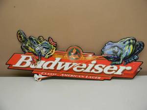 lot 45 image: HARD TO FIND 1997 ORIGINAL LOUIE THE LIZARD BUDWEISER BEER EMBOSSED METAL  TIN SIGN - AWESOME PIECE - APPROX 32 By 11 - SEE PICTURES
