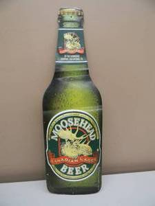 lot 67 image: MOOSEHEAD CANADIAN LAGER BEER METAL  TIN BAR SIGN - AWESOME PIECE - APPROX 24 By 8 - SEE PICTURES