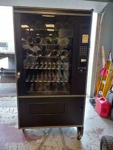 lot 9 image: AMS VENDING MACHINE