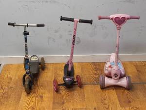 lot 22 image: 3 SCOOTERS