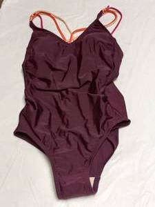 lot 38 image: 3 NEW WOMENS SWIMWEAR SIZE SMALL