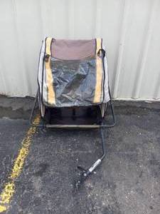 lot 45 image: BIKE TRAILER