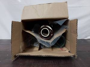 lot 29 image: Insulators