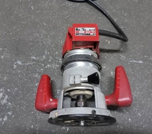 lot 48 image: Milwaukee Router