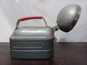 lot 59 image: Vintage Electric Lantern