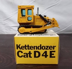 lot 39 image: Model Caterpillar Cat D4E