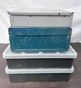 lot 42 image: Tools & Hardware