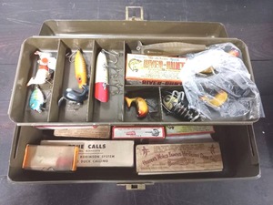 lot 44 image: Lures & Duck Calls