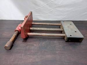 lot 115 image: Bench Clamp