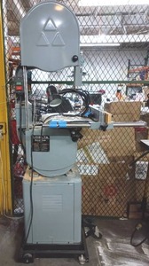 lot 1 image: Delta Band Saw 28-280