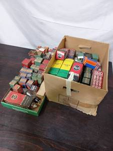 lot 17 image: Large Collection of RadioElectron Tubes