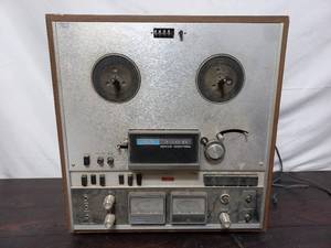 lot 3 image: Akai 250D Reel to ReelTape Deck