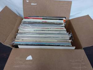 lot 6 image: Box of Records