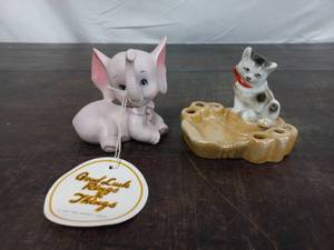 lot 34 image: Two Small Figurines