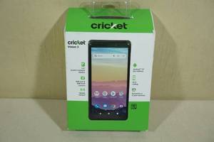 lot 80 image: Cricket Vision 3 Prepaid Cell Phone
