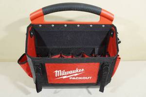 lot 102 image: Milwaukee Packout