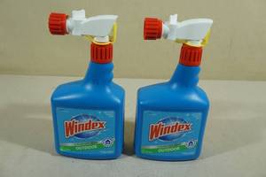 lot 109 image: 2 Windex Outdoor Window Cleaner for Hose 32oz
