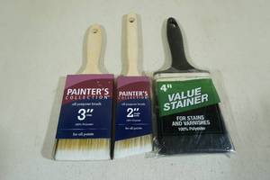lot 125 image: 3 Paint Brushes 3, 2, 4