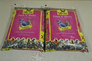 lot 134 image: 2 5 Lbs Better Bird Fruit N Berry Bird Feed