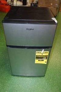lot 150 image: Whirlpool 3.1cu ft Refrigerator