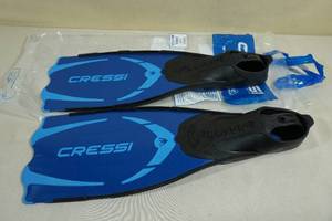 lot 185 image: Cressi Pluma Adult Scuba Diving & Snorkeling Fins-Size 8.5-9.5